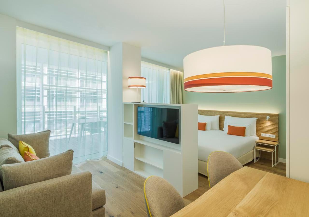 Superior Suite mit Balkon und seitlichem Meerblick